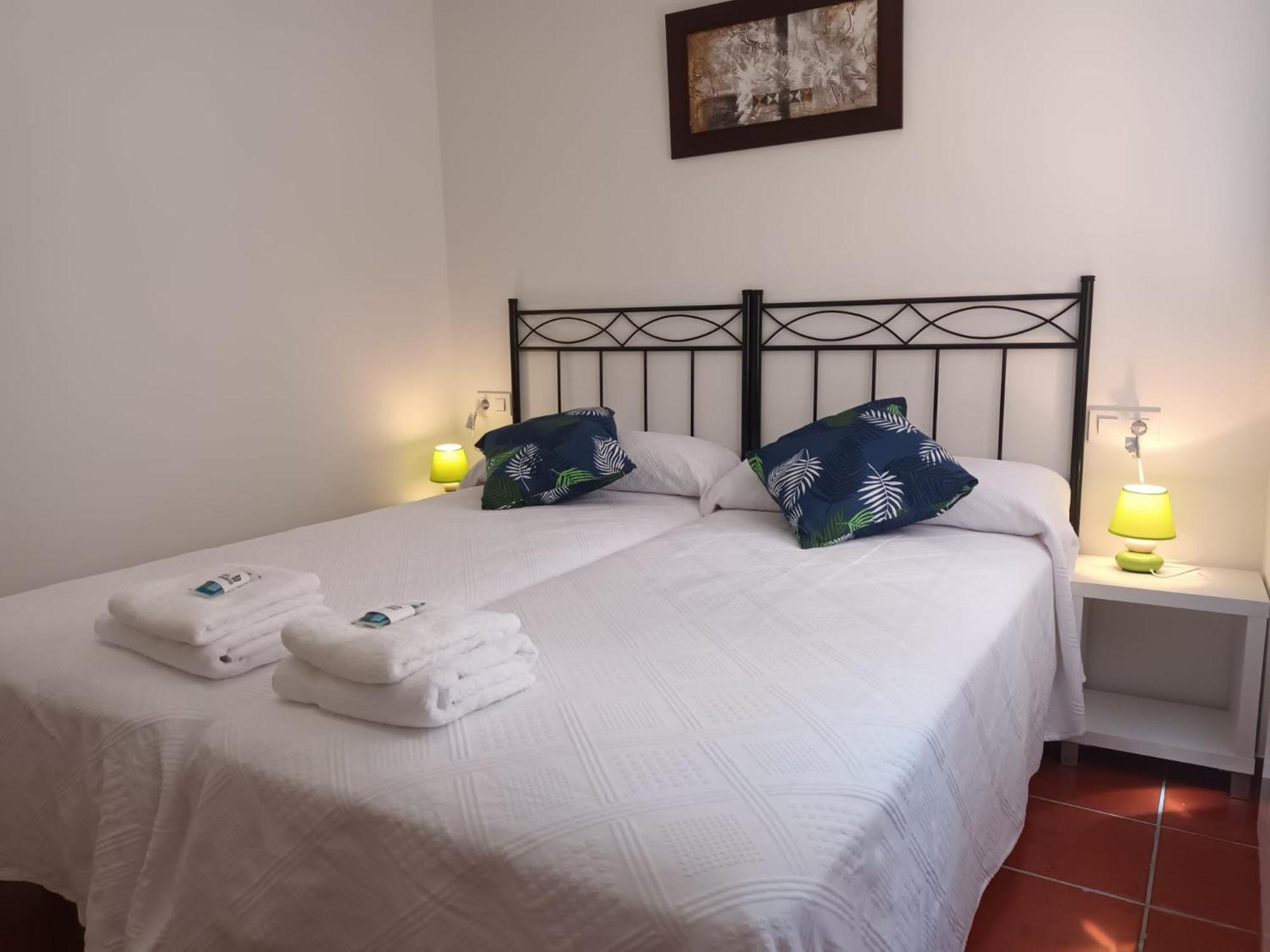 La Piedra En Pleno Centro Historico Con Dos Y Dos Banos Apartamento *