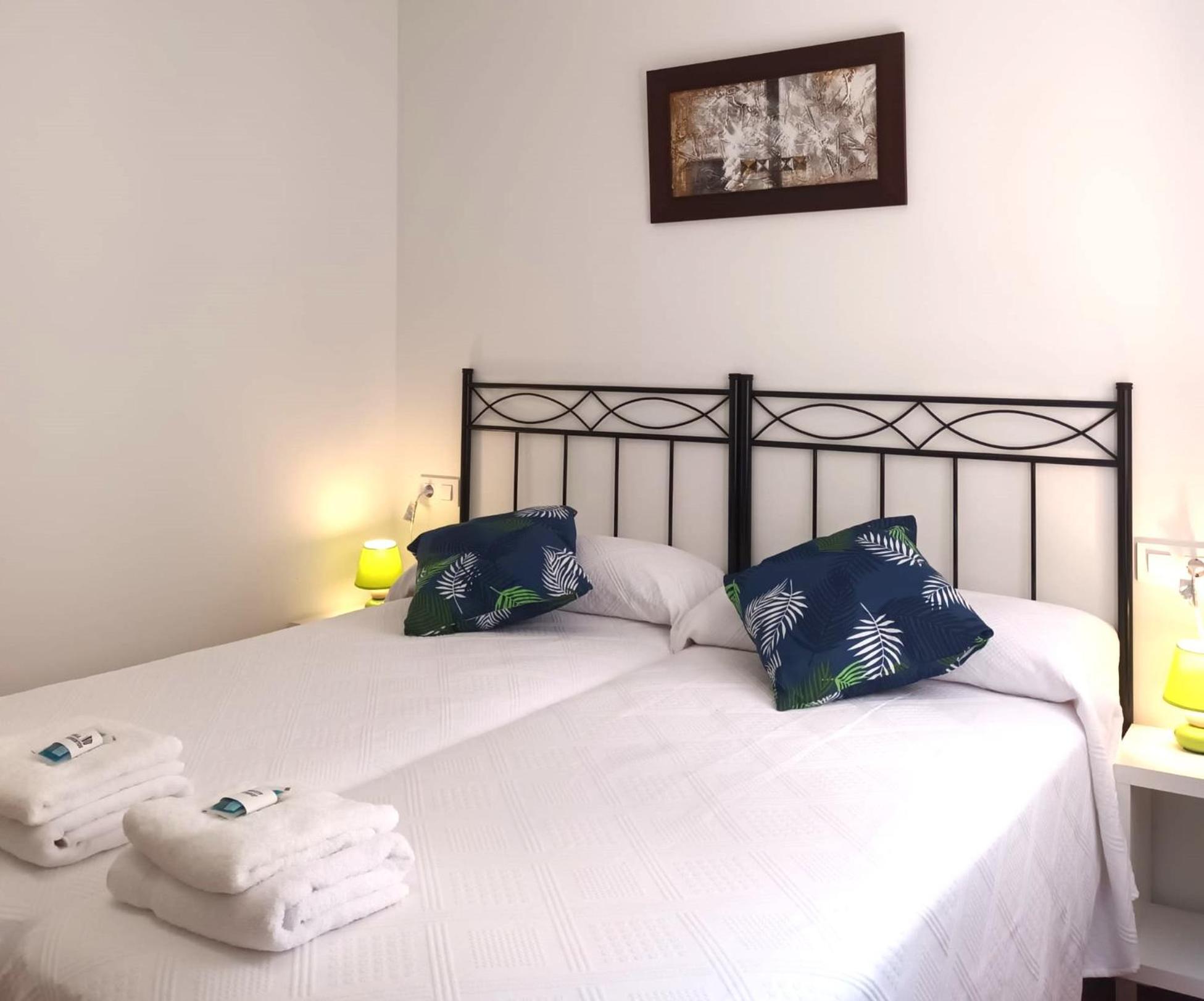La Piedra En Pleno Centro Historico Con Dos Y Dos Banos Apartamento *